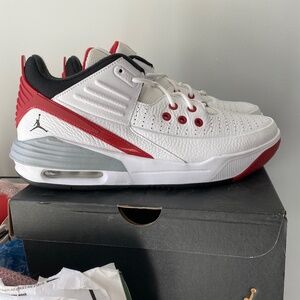 Nike Air Jordan Max Aura 5 Men Size 11 New
